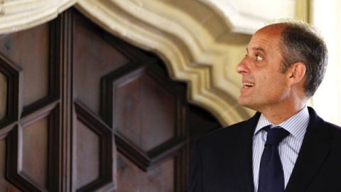 Camps dimite como presidente valenciano