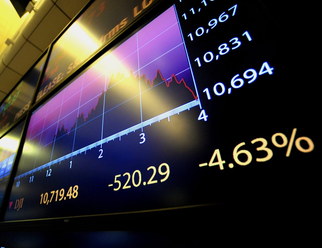 La curva de rentabilidades de la deuda estadounidense se da la vuelta y la recesión parece estar más cerca La curva de rentabilidades de la deuda estadounidense se da la vuelta y la recesión parece estar más cerca