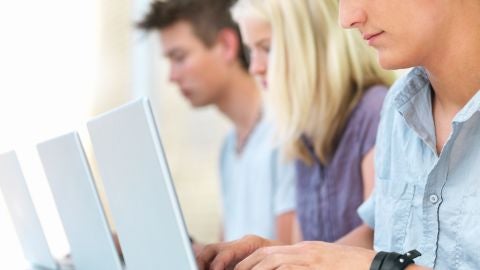 Adolescentes y redes sociales