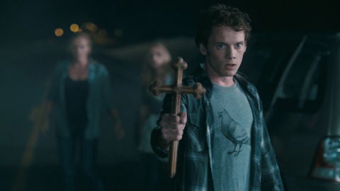 Anton Yelchin interpreta a Charlie Brewster