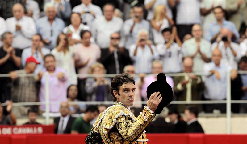 José Tomás reaparece en Badajoz el 25 de junio junto a El Juli y Padilla José Tomás reaparece en Badajoz el 25 de junio junto a El Juli y Padilla