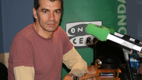 Toni Cant&oacute; en los estudios de Onda Cero
