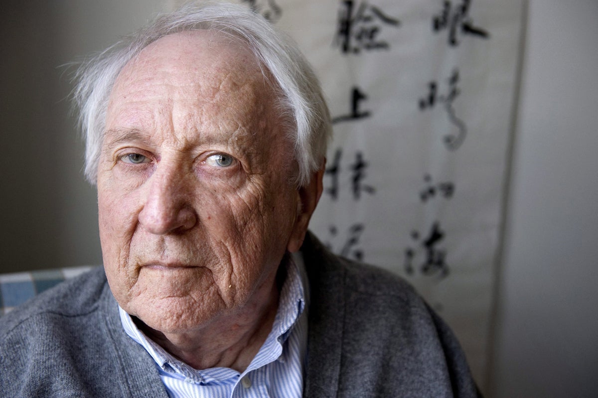 Territorio a medias: Tomas Tranströmer, premio Nobel de Literatura Territorio a medias: Tomas Tranströmer, premio Nobel de Literatura