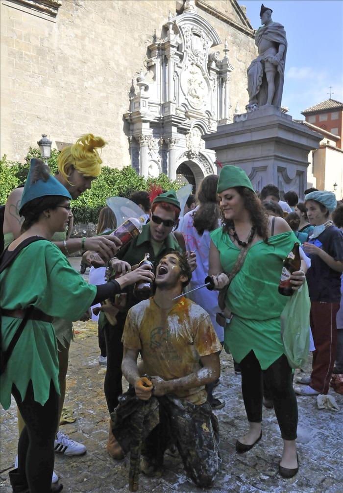 Indigná: novatadas Indigná: novatadas