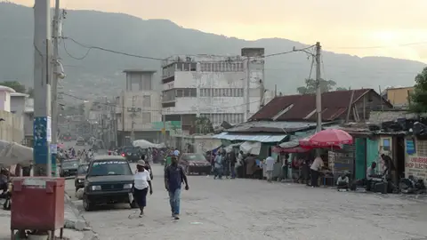 Lo que fue una de las avenidas principales de Puerto Principe Lo que fue una de las avenidas principales de Puerto Principe