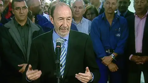 Rubalcaba: "A partir de ahora la historia la escribirán las víctimas" Rubalcaba: "A partir de ahora la historia la escribirán las víctimas"