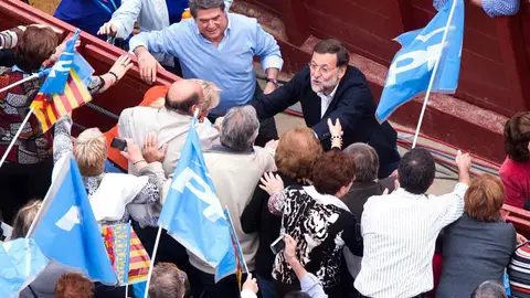 Mariano Rajoy saluda en Valencia Mariano Rajoy saluda en Valencia
