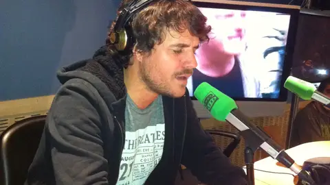 Dani Martín cantando en La Parroquia Dani Martín cantando en La Parroquia