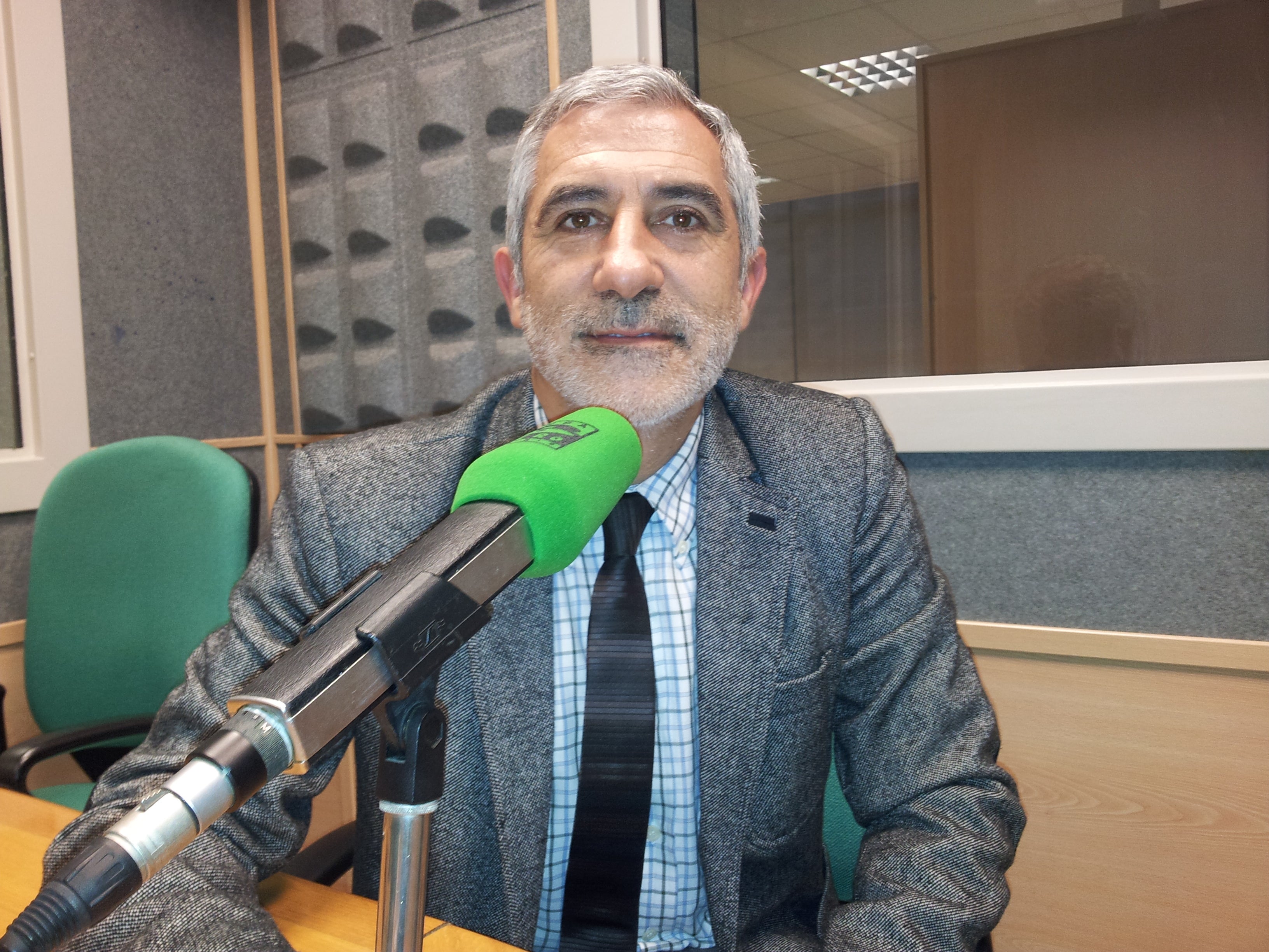 Gaspar Llamazares: "No compartimos el 'método Garzón', habría que ir a opciones más participativas" Gaspar Llamazares: "No compartimos el 'método Garzón', habría que ir a opciones más participativas"