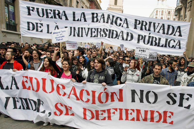 Tuits de actualidad: Huelga en la educación Tuits de actualidad: Huelga en la educación