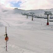 Sierra Nevada abre sus pistas con 26 kilómetros esquiables