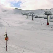 Sierra Nevada abre sus pistas con 26 kilómetros esquiables Sierra Nevada abre sus pistas con 26 kilómetros esquiables