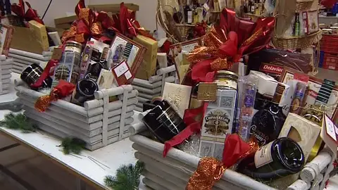 Las cestas de Navidad se ajustan el cinturón Las cestas de Navidad se ajustan el cinturón