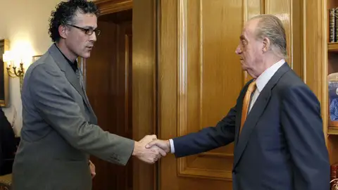 El representante de Amaiur, con el Rey El representante de Amaiur, con el Rey