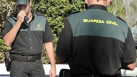 Agentes de la Guardia Civil Agentes de la Guardia Civil