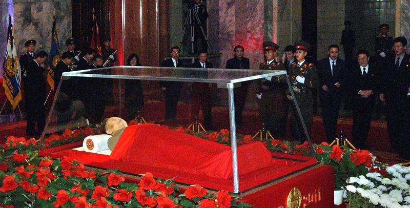 Nieva sobre Pekín: la vida de Kim Jong-il Nieva sobre Pekín: la vida de Kim Jong-il