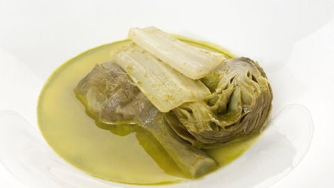 Alcachofas en caldo dulce de acelga
