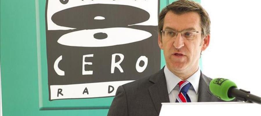 Núñez Feijoo en la tribuna de oradores de Onda Cero Galicia Núñez Feijoo en la tribuna de oradores de Onda Cero Galicia