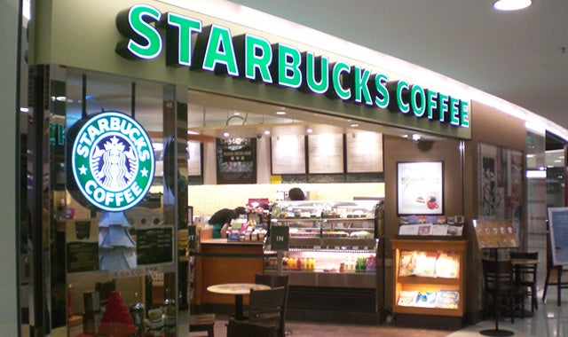 Historias del Valle sin retorno: ¿Eres de Starbucks o de Dunkin' Donuts? Historias del Valle sin retorno: ¿Eres de Starbucks o de Dunkin' Donuts?