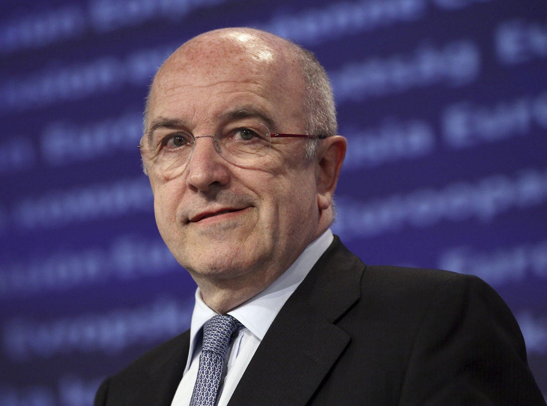 La tertulia: ¿Existe la necesidad de mantener todas las entidades sea cual sea su eficacia y rentabilidad? La tertulia: ¿Existe la necesidad de mantener todas las entidades sea cual sea su eficacia y rentabilidad?