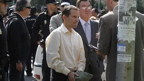 José Bretón durante la reconstrucción policial en el parque José Bretón durante la reconstrucción policial en el parque