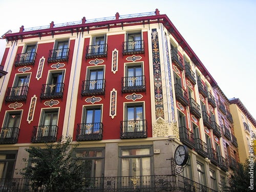 Comercios centenarios y la posada del peine Comercios centenarios y la posada del peine
