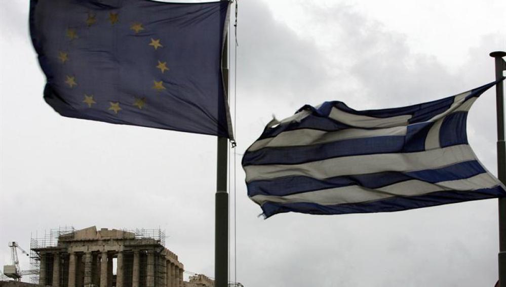 Banderas de Grecia y la UE