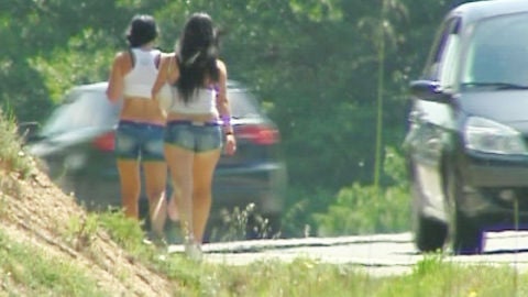 Sanciones de 30.000 euros para los conductores que se detengan a contratar sexo