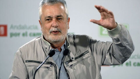 Jos&eacute; Antonio Gri&ntilde;&aacute;n durante un mitin