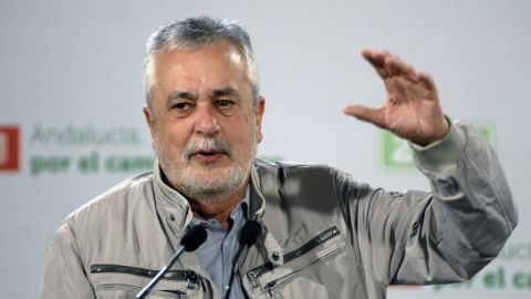Jos&eacute; Antonio Gri&ntilde;&aacute;n durante un mitin