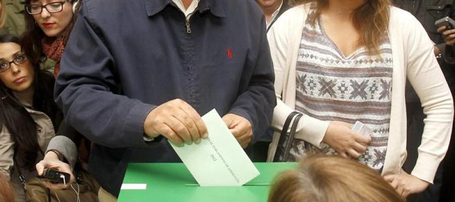 Javier Arenas vota Javier Arenas vota