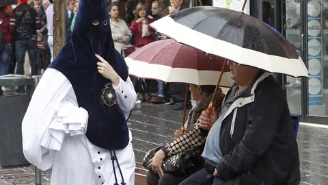 Semana Santa pasada por agua en Sevilla Semana Santa pasada por agua en Sevilla