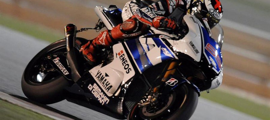 Jorge Lorenzo en su Yamaha. Jorge Lorenzo en su Yamaha.