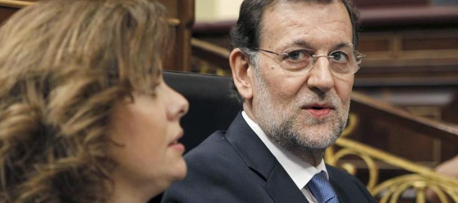 El presidente del Gobierno, Mariano Rajoy, y la vicepresidenta, Soraya Sáenz de Santamaría El presidente del Gobierno, Mariano Rajoy, y la vicepresidenta, Soraya Sáenz de Santamaría
