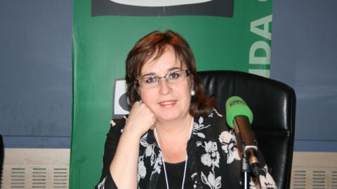 Olvido Mac&iacute;as en los estudios de Onda Cero