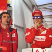 Fernando Alonso con el equipo Ferrari
