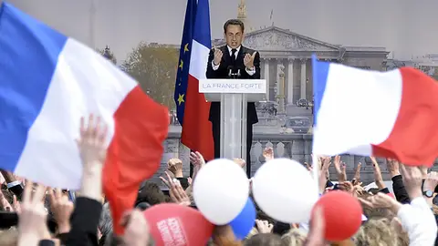Mitin de Sarkozy al aire libre en París Mitin de Sarkozy al aire libre en París