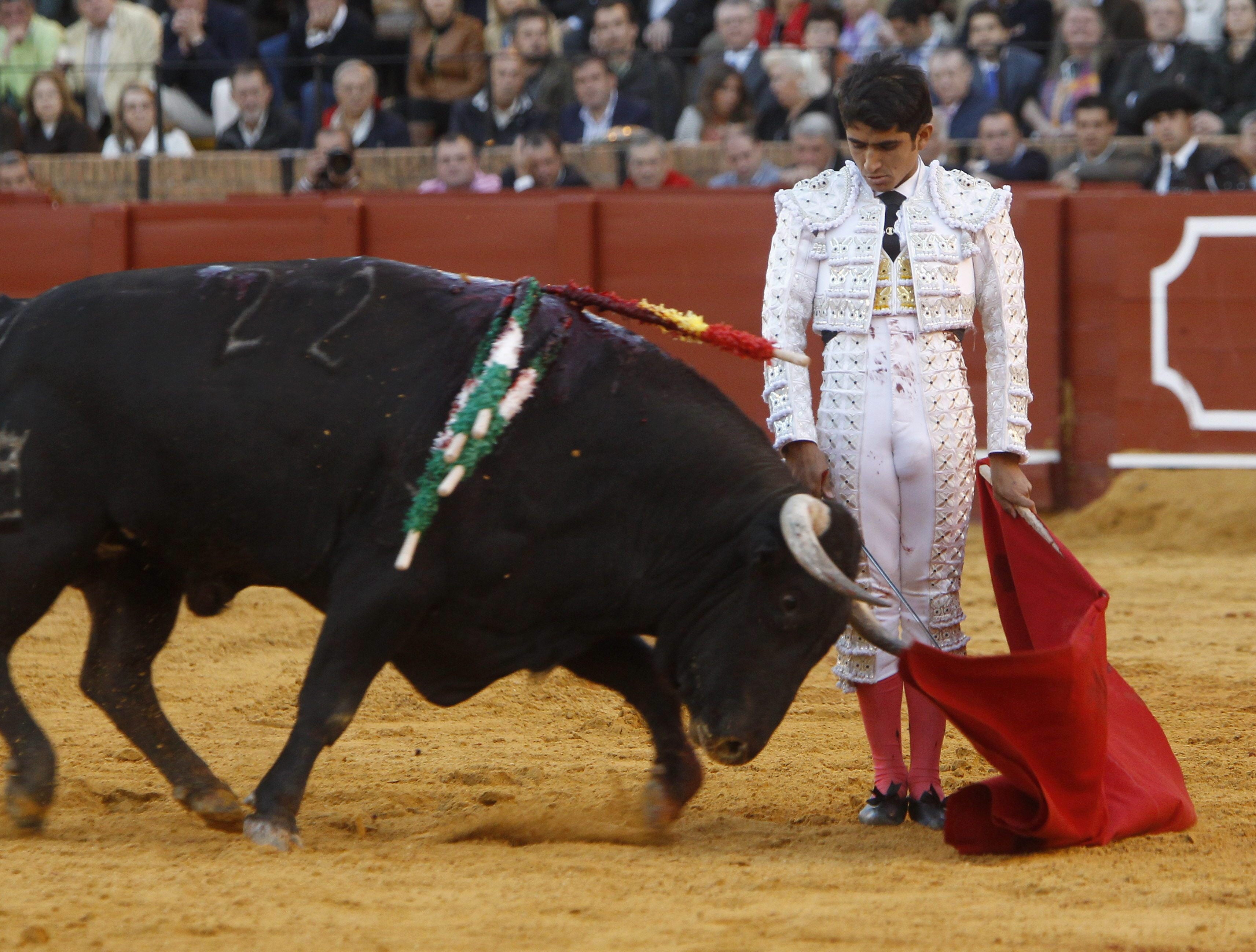 Toros con Pedro Javier Cáceres: Cuarta de la Feria de Abril Toros con Pedro Javier Cáceres: Cuarta de la Feria de Abril