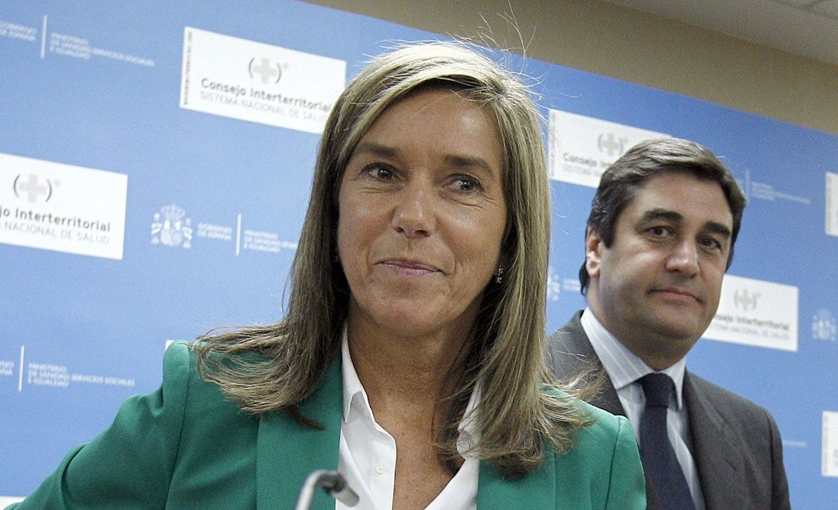 Mato: ‘Se cruzarán los datos de la Seguridad Social con los de Hacienda para el pago de medicamentos’ Mato: ‘Se cruzarán los datos de la Seguridad Social con los de Hacienda para el pago de medicamentos’