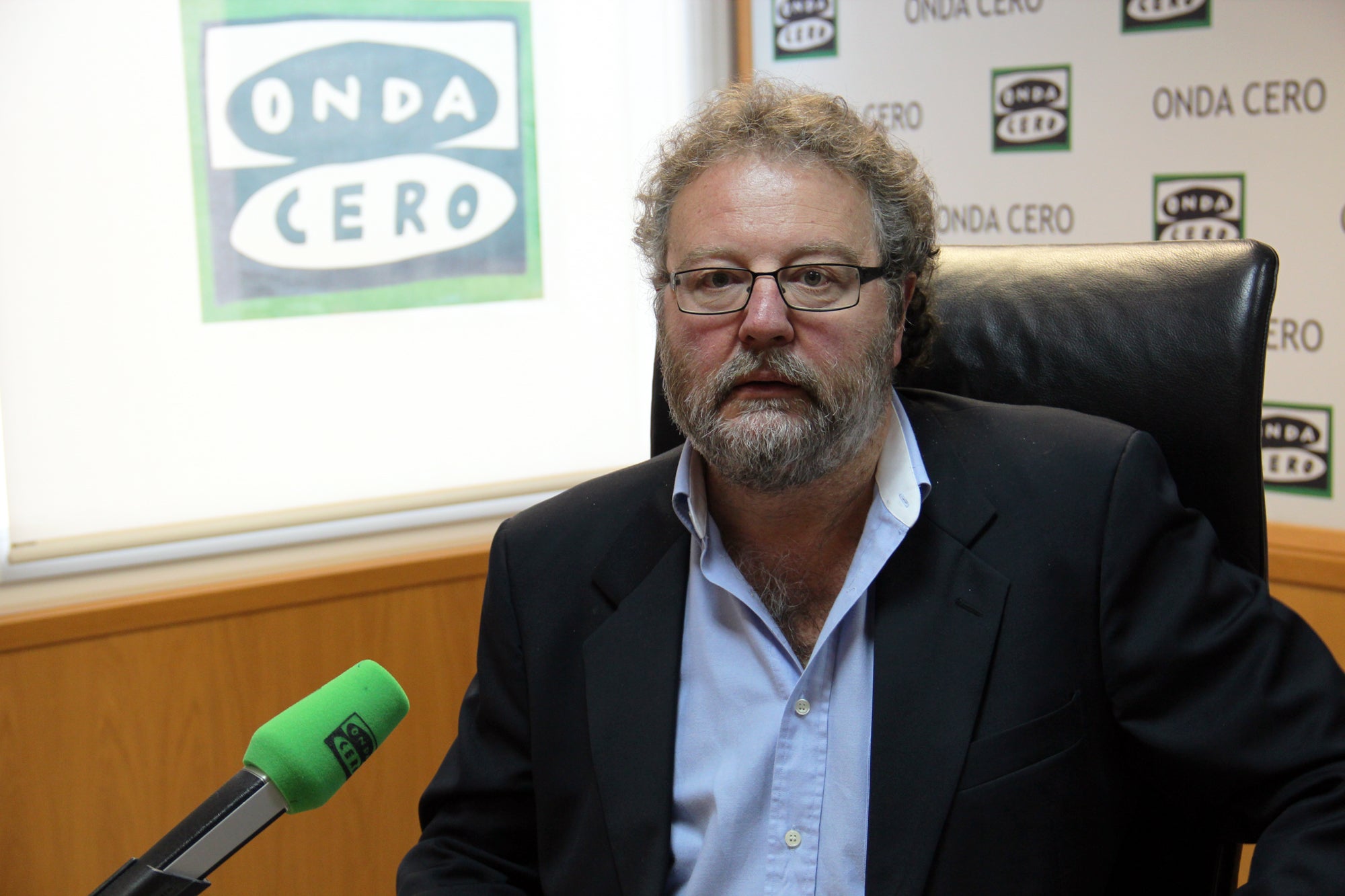 John Carlin: "Puede que haya un pacto entre laboristas y nacionalistas y que Cameron no gobierne" John Carlin: "Puede que haya un pacto entre laboristas y nacionalistas y que Cameron no gobierne"