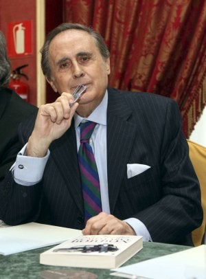 Jaime Peñafiel y el regalo devuelto a Carmen Polo de Franco Jaime Peñafiel y el regalo devuelto a Carmen Polo de Franco