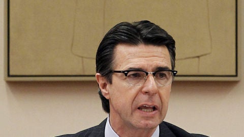 Jos&eacute; Manuel Soria en la Comisi&oacute;n de Industria 