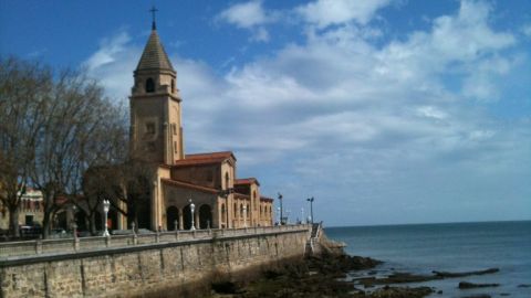 gijon iglesia san lorenzo