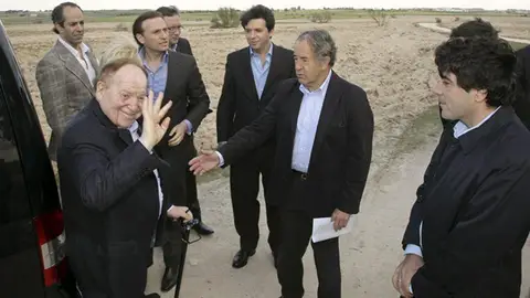 Sheldon Adelson, en los terrenos de Alcorcón Sheldon Adelson, en los terrenos de Alcorcón