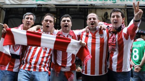 La afici&oacute;n del Athletic de Bilbao en Bucarest