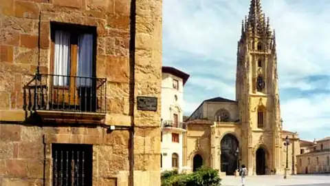 Catedral de Oviedo Catedral de Oviedo