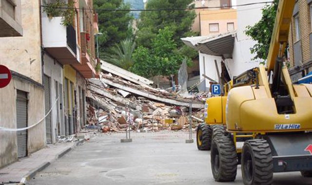 Fósforos Lorca: "Todos hemos entrado a robar en nuestra propia casa" Fósforos Lorca: "Todos hemos entrado a robar en nuestra propia casa"