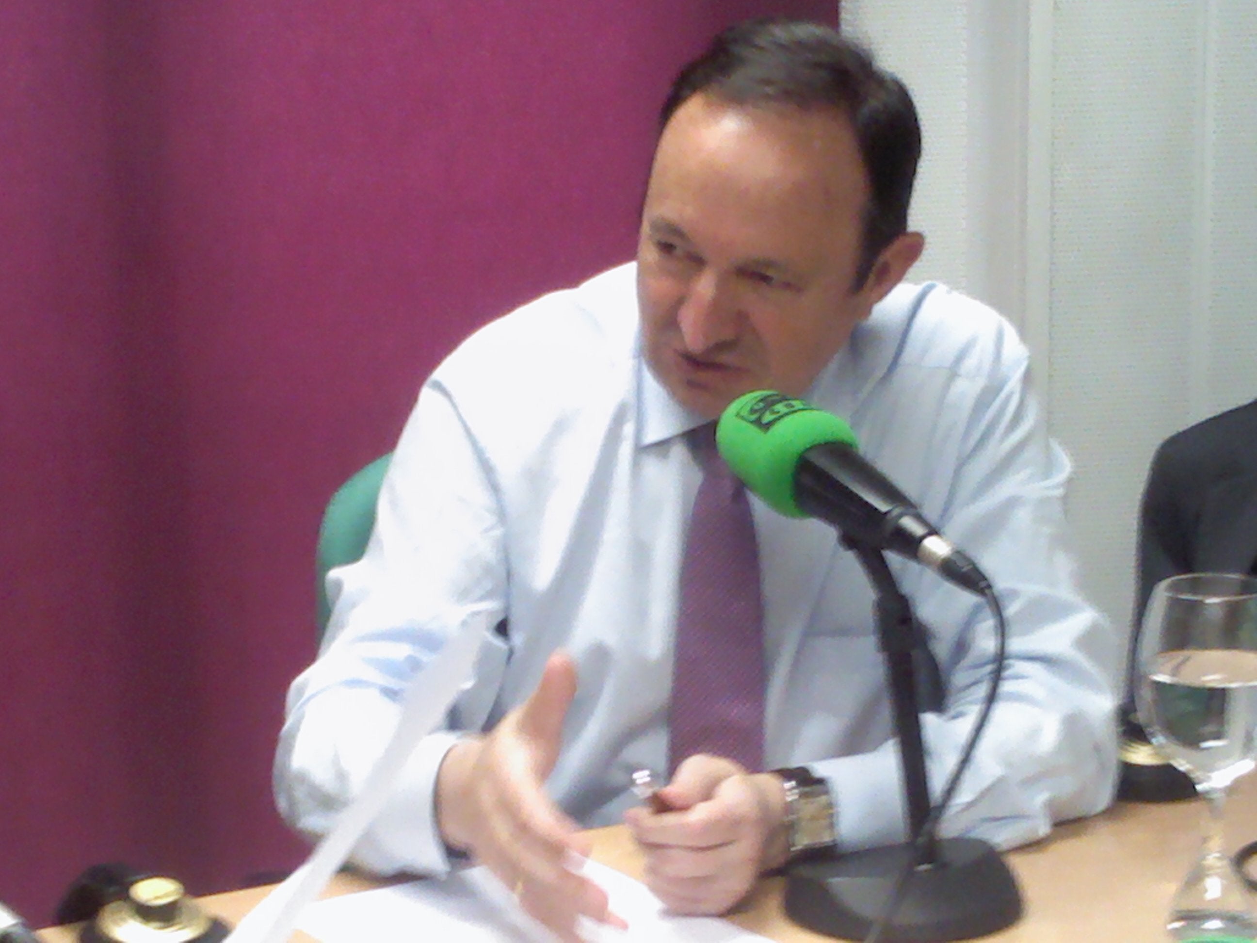 Pedro Sanz: "No he dejado la política; quiero estar y aportar" Pedro Sanz: "No he dejado la política; quiero estar y aportar"