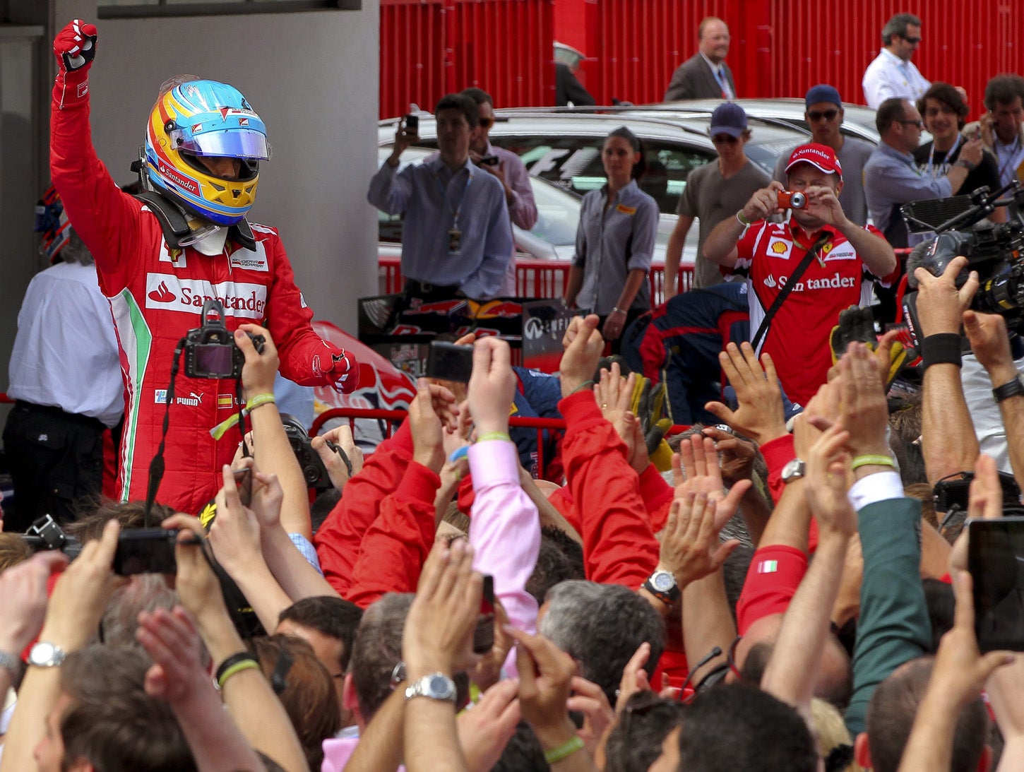 Ferrari acierta con el coche, falla en la estrategia Ferrari acierta con el coche, falla en la estrategia