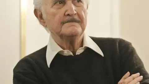 Imagen del escritor mexicano Carlos Fuentes. Imagen del escritor mexicano Carlos Fuentes.
